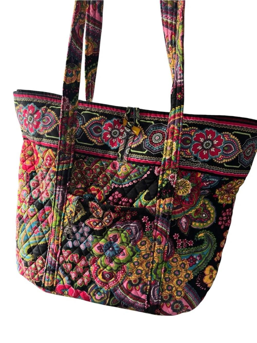 Vera Bradley tote bag features the retired Symphony in Hue pattern